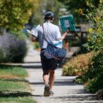 https://www.poynter.org/business-work/2024/newspapers-us-postal-service-delivery/