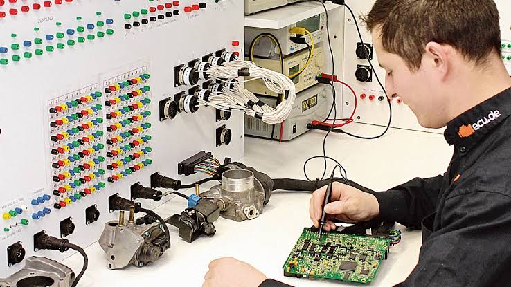 Die 5 besten Steuergeräte-Reparatur-Services in Speyer – Elektronische Motorsteuerung wiederherstellen